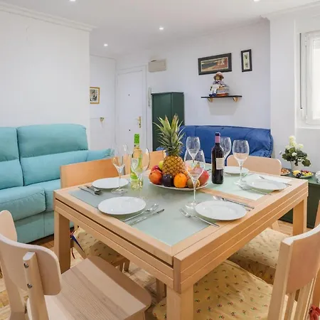 Cozy Apartment In Oviedo With Kitchenette Exterior photo