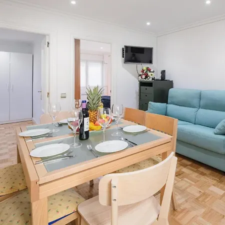 Cozy Apartment In Oviedo With Kitchenette Exterior photo